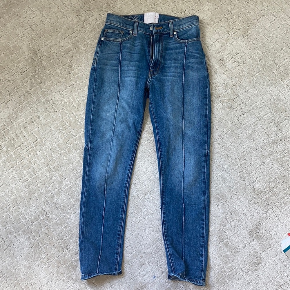 Revive Star Jeans